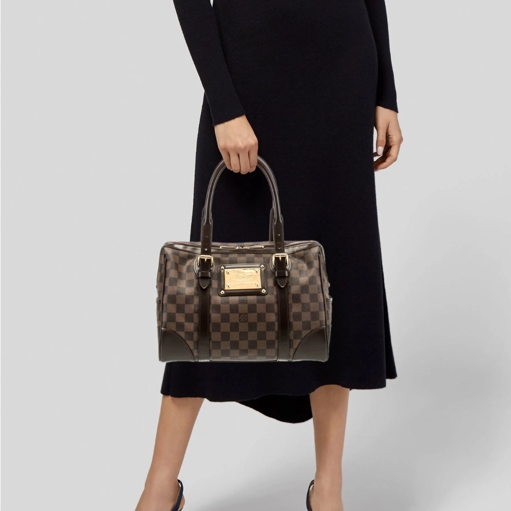 Louis Vuitton Berkeley Damier Brown Shoulder Bag